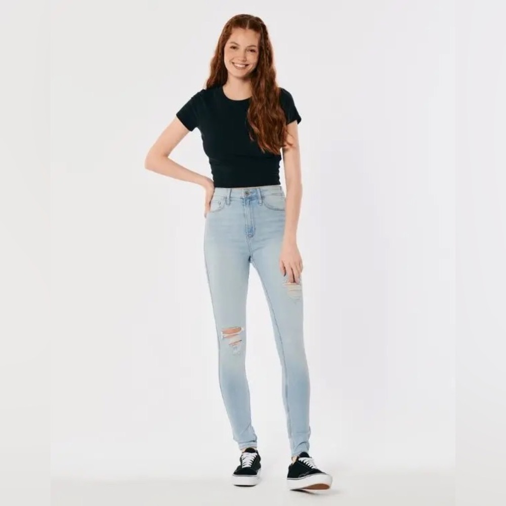 Vintage Y2K Hollister Ultra High-Rise Super Skinny Jeans Distressed Size 3S W26